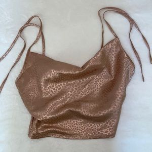 Classy crop top light pink